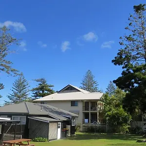 Shirley Street Beachhouses , Byron Bay Australia